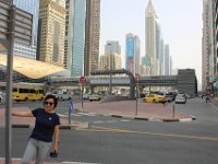 Fang på Sheikh Zayed med alle skyskraberne i baggrunden