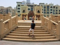 Fang ved udgangen fra Dubai Mall til  Dubai Fountain
