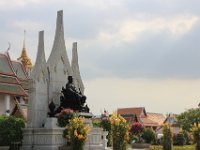 King Rama III Memorial lige uden for Wat Ratchanatdaram