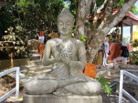 Buddha staue i første undervisningsposition