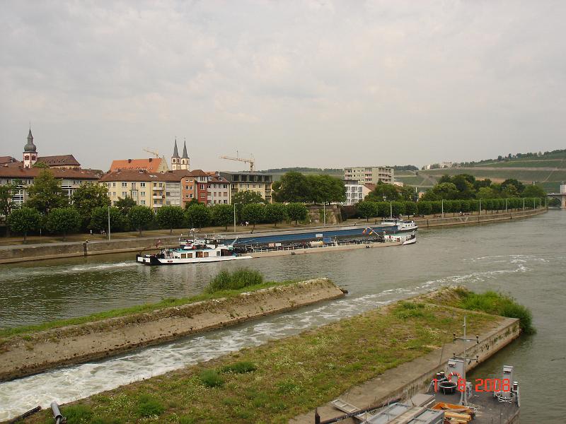 DSC02671.JPG - Pram på floden Main (Würzburg)