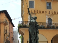 Statua Civiltà Italica (Verona)