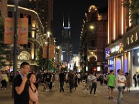 Nanjing Road som er en af ​​verdens travleste shoppinggader