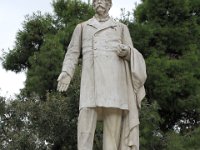 Statue af George Averoff som finanserede forskønnelsen af stadionet før de Olympiske lege i 1896.