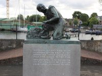 Statue af den lille dreng som puttede sin finger i diget og reddede Holland (Spaarndam). Historien er ikke hollandsk men amerikansk (Hans Brinker).