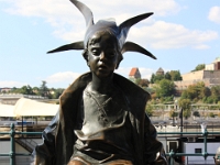 Lille Prinsesse statuen som kan ses på promenaden langs Donau på Pest siden. Statuen er lavet af  László Marton (1925–2008) i 1972.