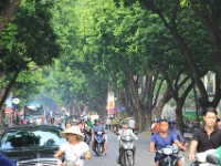 Endnu en befærdet gade i Hanoi