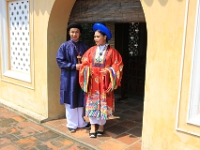 Bryllupspar i klassisk vietnamesisk tøj
