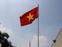 Det vietnamesiske  flag uden for Ho Chi Minh museet