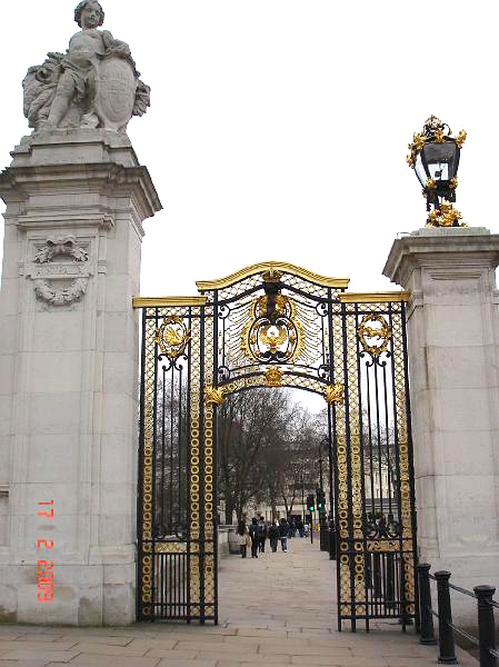 DSC02933.JPG - Indgang til Buckingham Palace Gardens