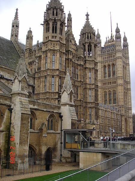 DSC02961.JPG - House of Parliament -I forgrunden det gamle Westminster Hall