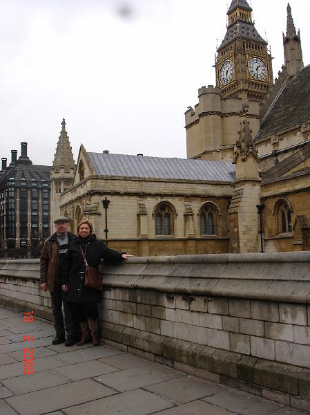 DSC02962.JPG - Det kønne par fra Solrød foran Westminster Hall med Big Ben i baggrunden