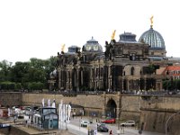 Kunstakademiet i Dresden også kaldet die Zitronenpresse på grund af kuplens udformning