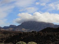 Teide er verdens 3. største vulkan men man kan desværre ikke se den pgra. skyerne